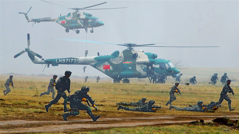 Chinese troops participate in Tsentr-2019 drills