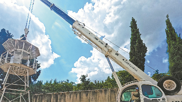 Chinese peacekeepers to Lebanon complete sentry tower installation task for friendly troops