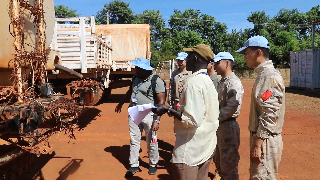 Chinese peacekeeping medical contingent in South Sudan (Wau) passes UN equipment inspection