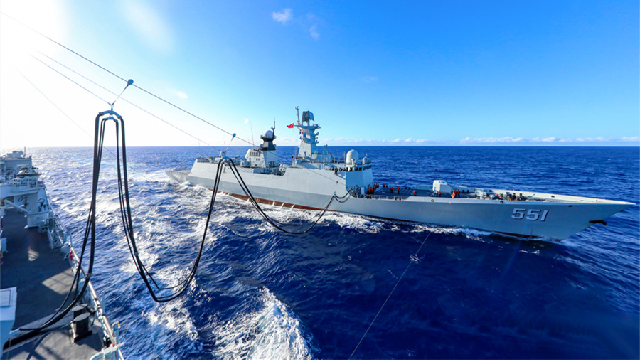 Comprehensive supply ship Luomahu conducts replenishment-at-sea