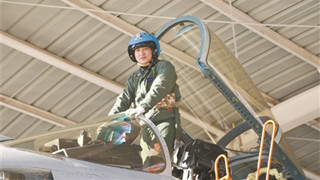 Navy pilot Zhang Chao, a hero pursuing to fly higher and farther|Outstanding CPC Members in the PLA